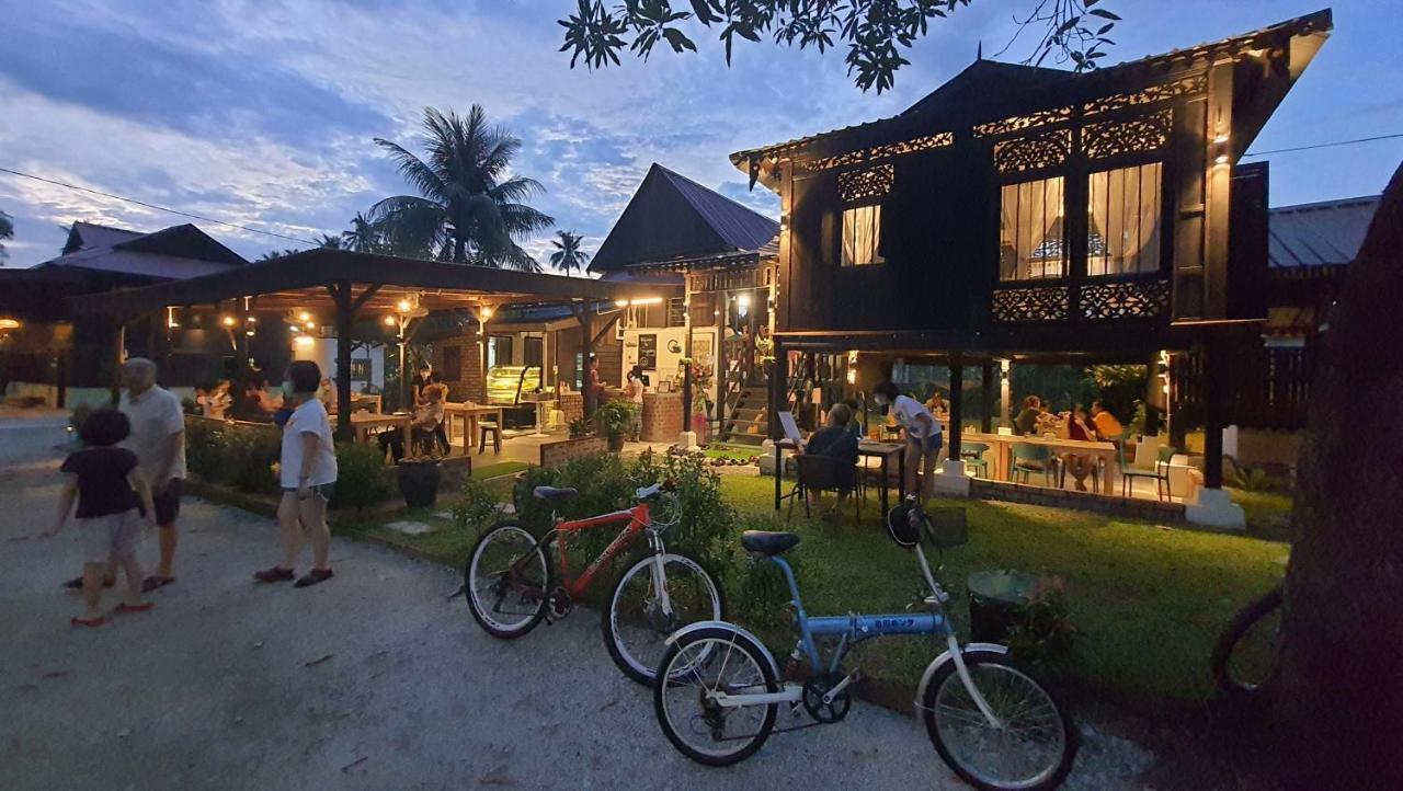 Sayang Di Kaki Bukit Homestay Near Icon City Bukit Mertajam Kültér fotó