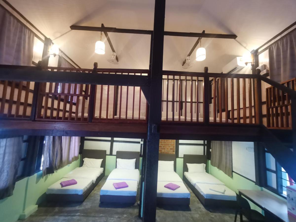 Sayang Di Kaki Bukit Homestay Near Icon City Bukit Mertajam Kültér fotó