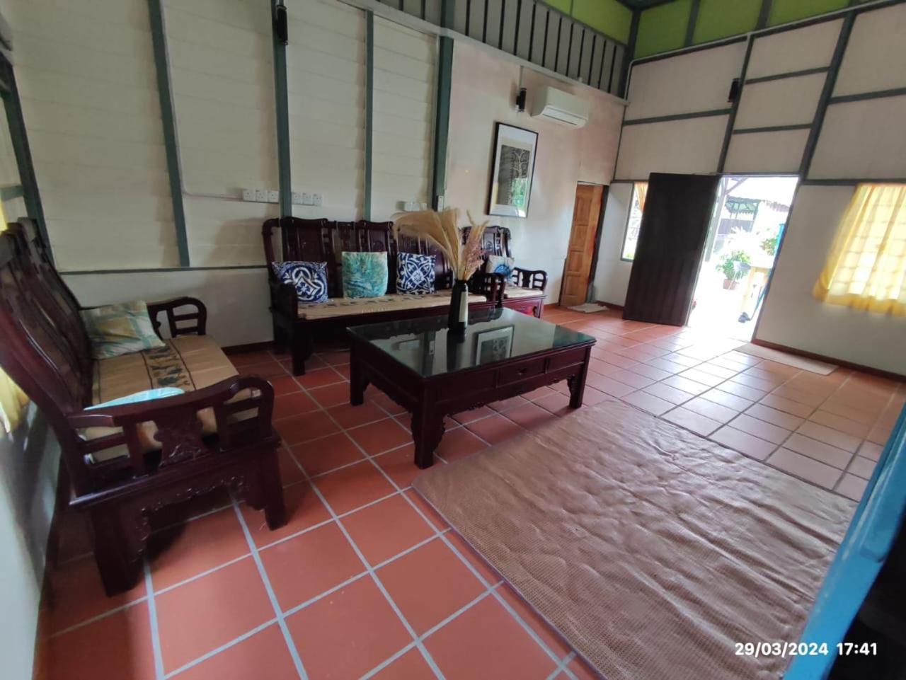 Sayang Di Kaki Bukit Homestay Near Icon City Bukit Mertajam Kültér fotó