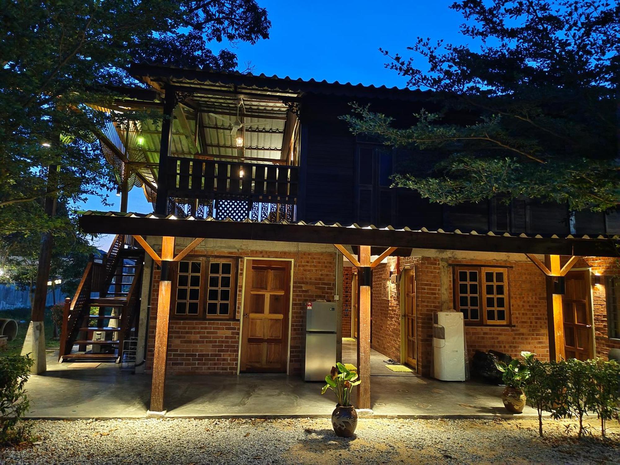 Sayang Di Kaki Bukit Homestay Near Icon City Bukit Mertajam Kültér fotó
